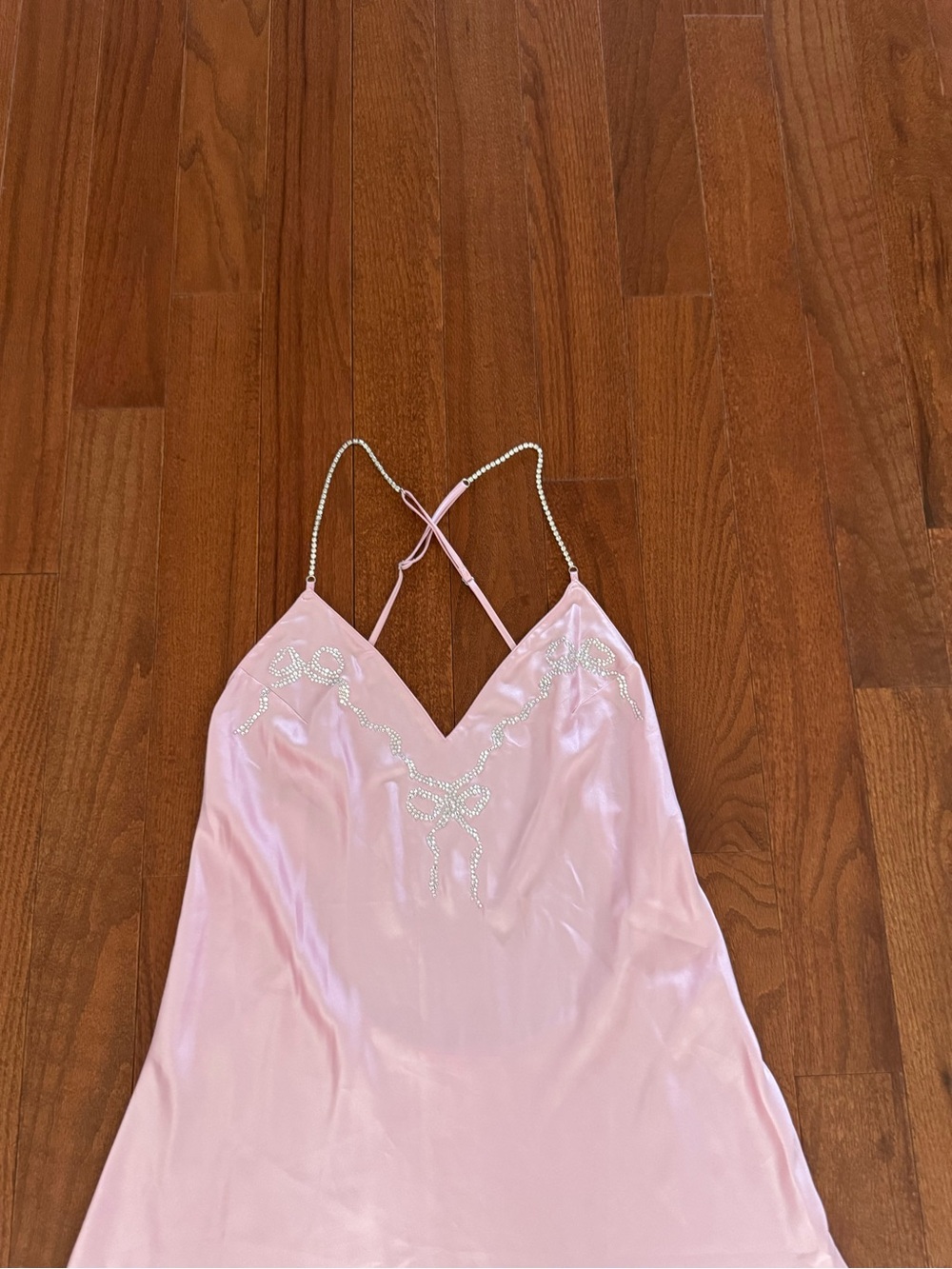 Victoria's Secret Light Pink Satin Slip with rhinestone Bow detailing! - Picture 3 of 7